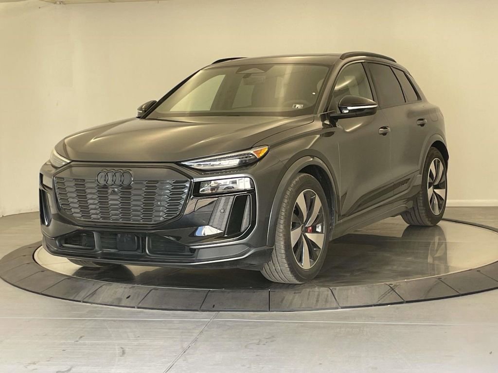 New 2025 Audi SQ6 e-tron Prestige image 1