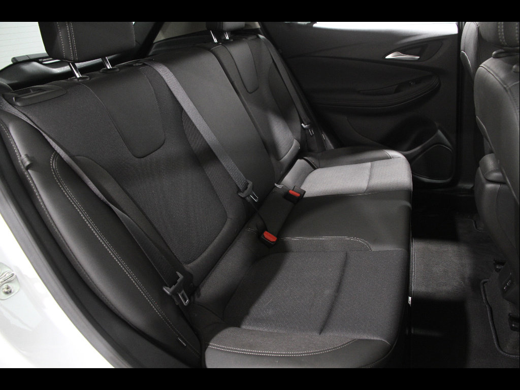 Certified 2024 Buick Encore GX Preferred FWD image 16