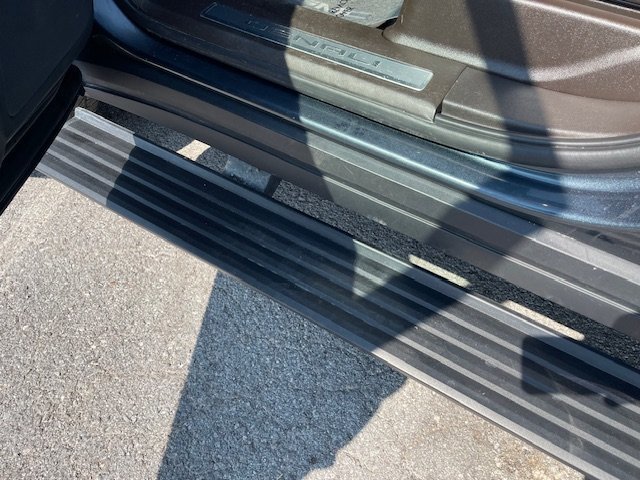 Used 2021 GMC Yukon XL Denali w/ Denali Premium Package image 10