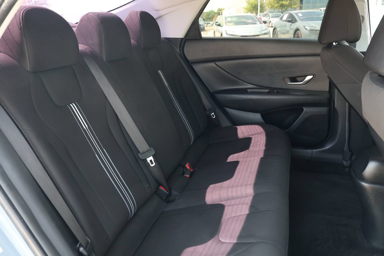 Used 2023 Hyundai Elantra SEL w/ Cargo Package FWD image 30