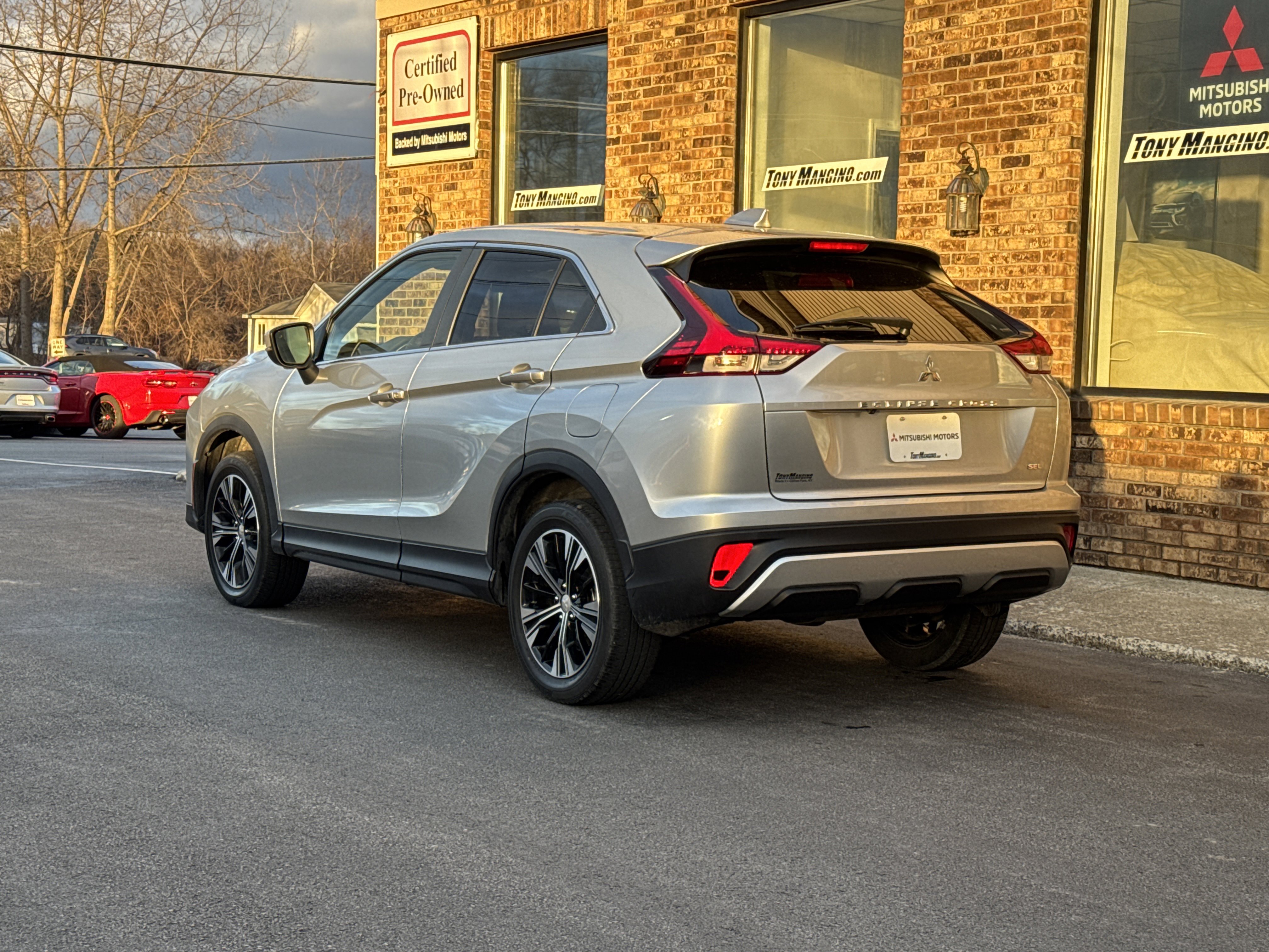 Used 2022 Mitsubishi Eclipse Cross SEL 4WD image 3