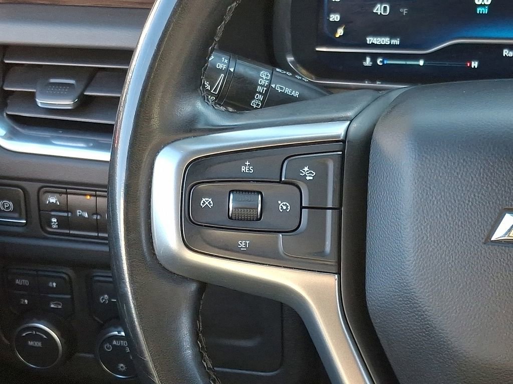 Used 2023 Chevrolet Suburban LT image 23