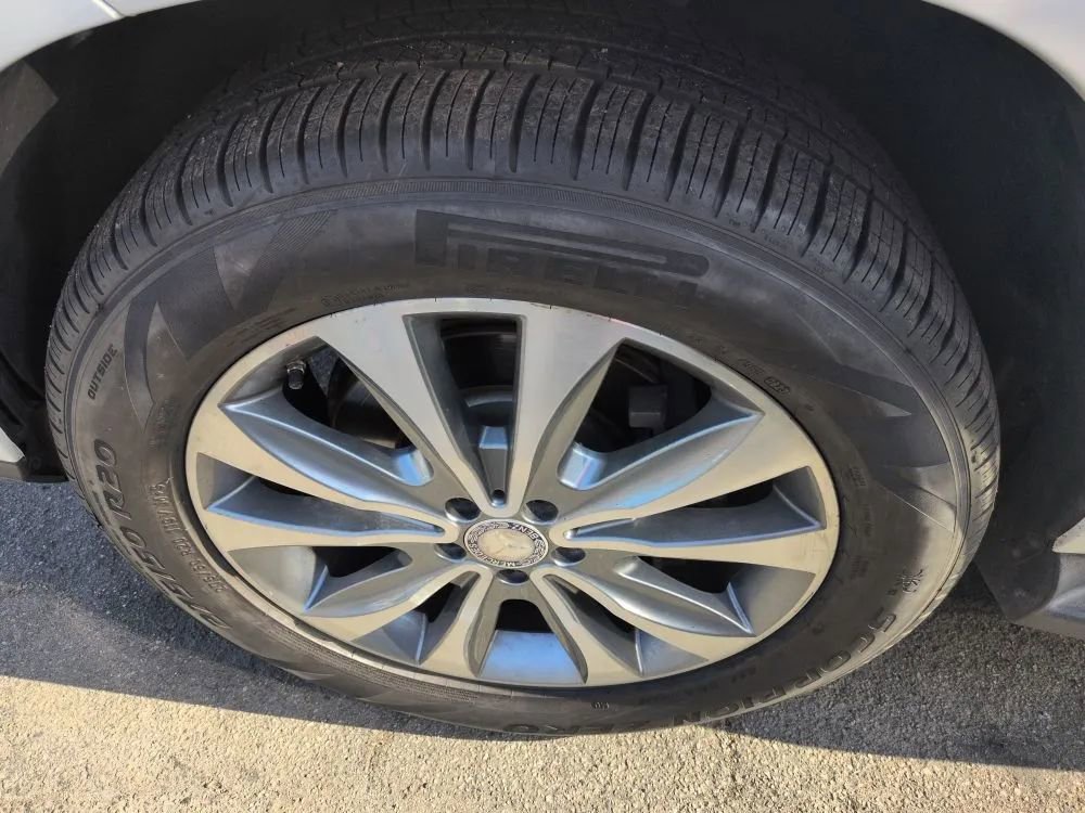 Used 2014 Mercedes-Benz GL 450 4MATIC w/ Appearance Package image 51