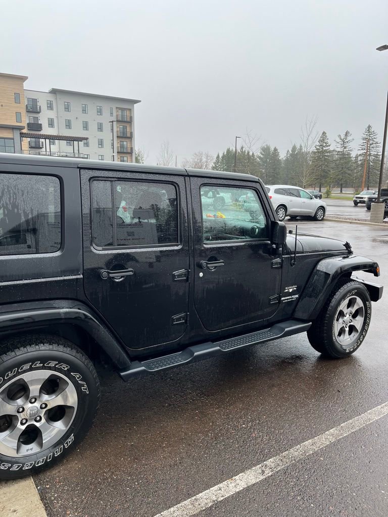 Used 2018 Jeep Wrangler Unlimited Sahara w/ Trailer Tow Group AWD/4WD image 7