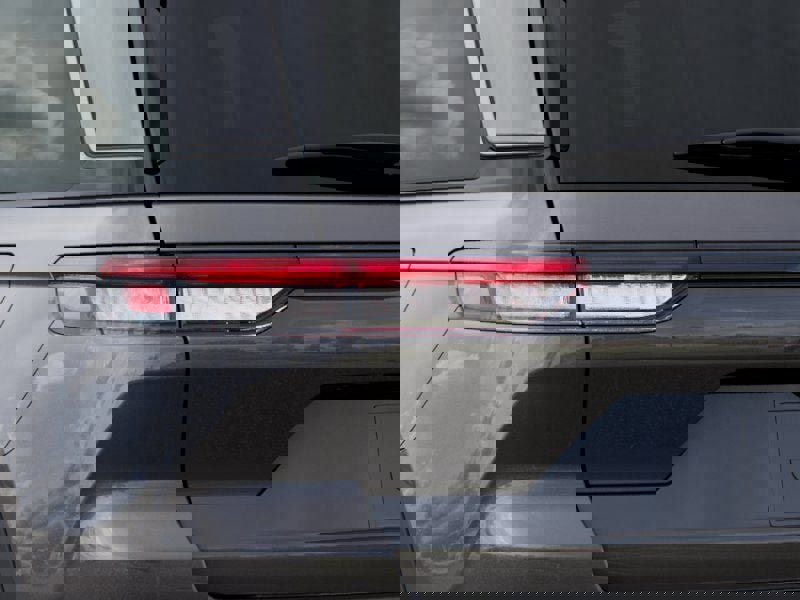 New 2026 Jeep Grand Cherokee Limited w/ Limited Altitude Package image 9