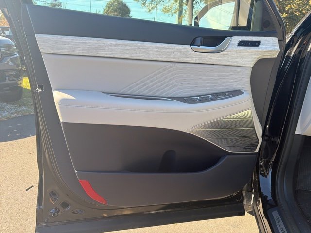 Used 2024 Hyundai Palisade Calligraphy image 20
