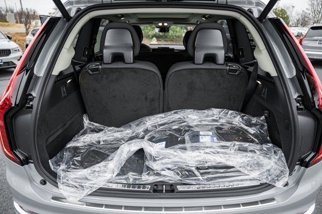 New 2026 Volvo XC90 B6 Plus w/ Protection Package Premier image 9