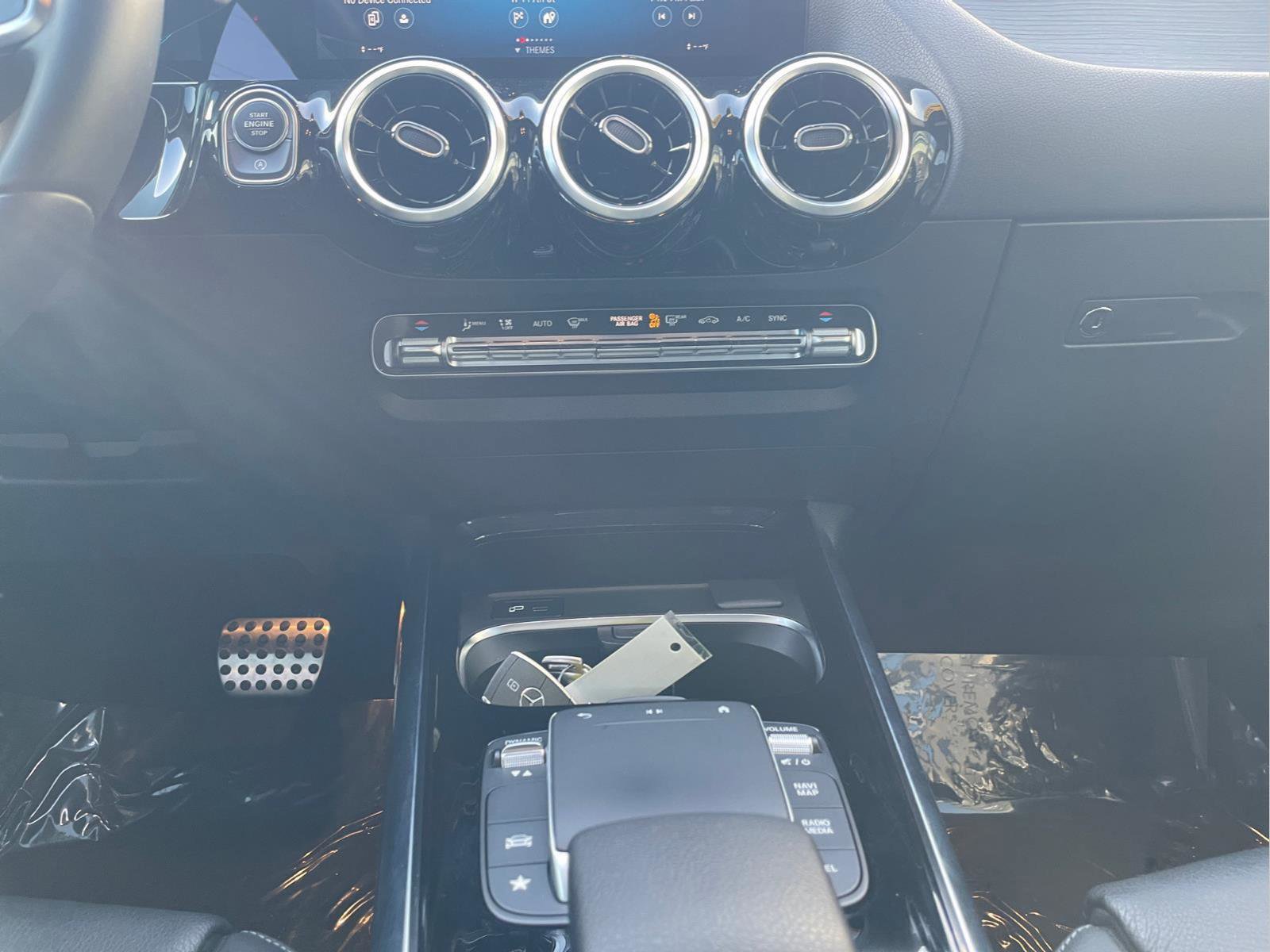 Used 2022 Mercedes-Benz GLA 250 4MATIC image 10