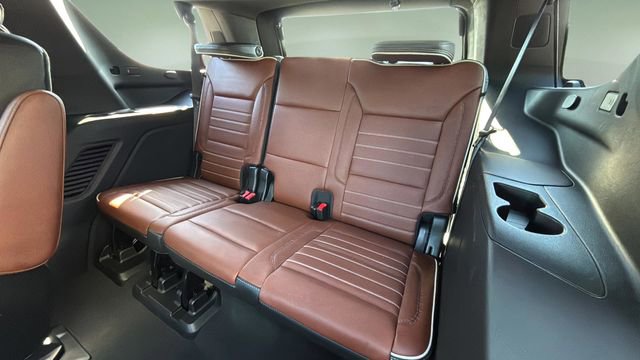 Used 2023 GMC Yukon Denali Ultimate AWD/4WD image 33