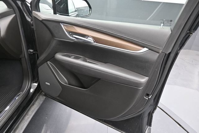 Used 2019 Cadillac XT5 Platinum AWD/4WD image 30