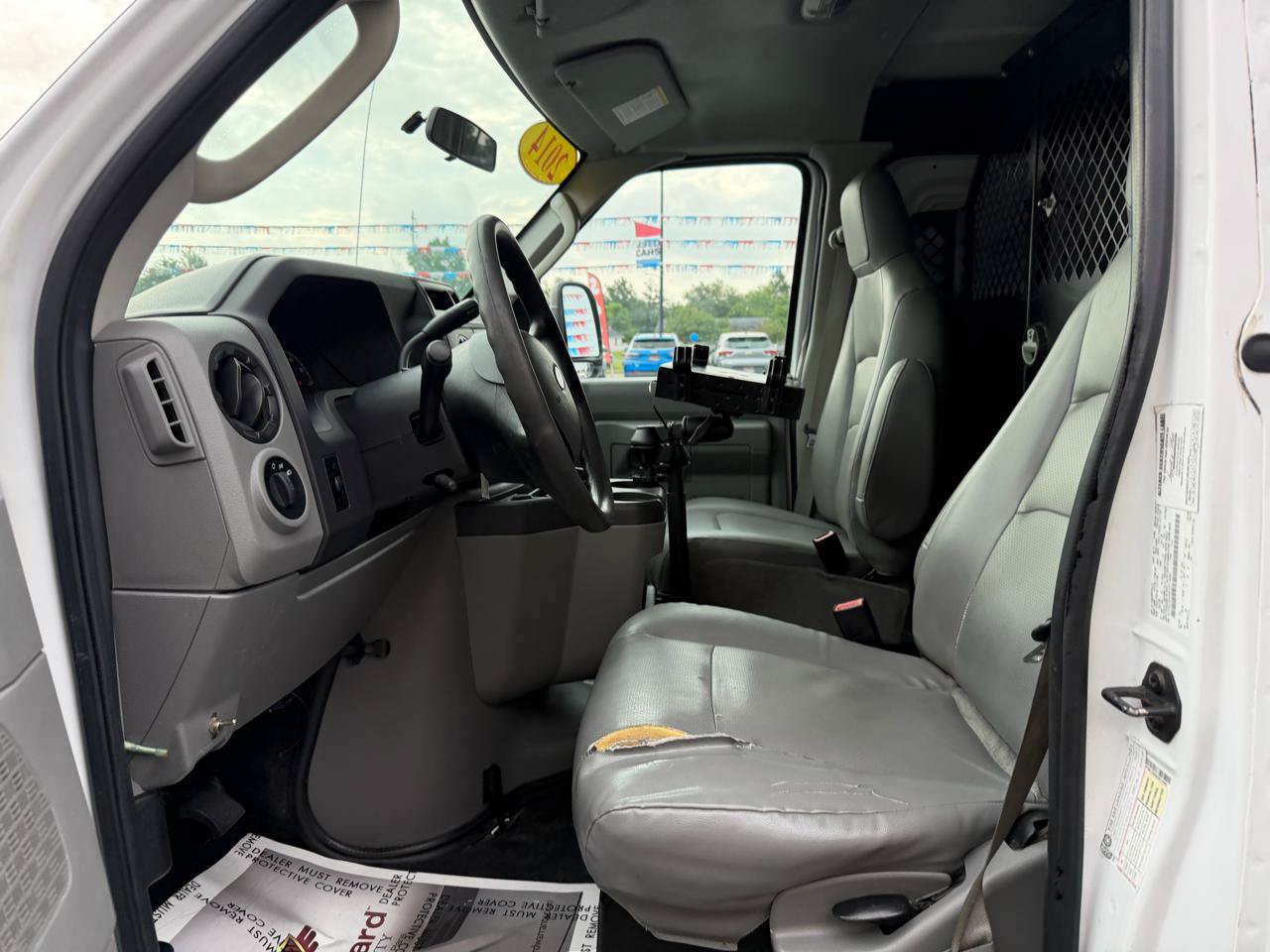 Used 2014 Ford E-150 and Econoline 150 RWD image 14