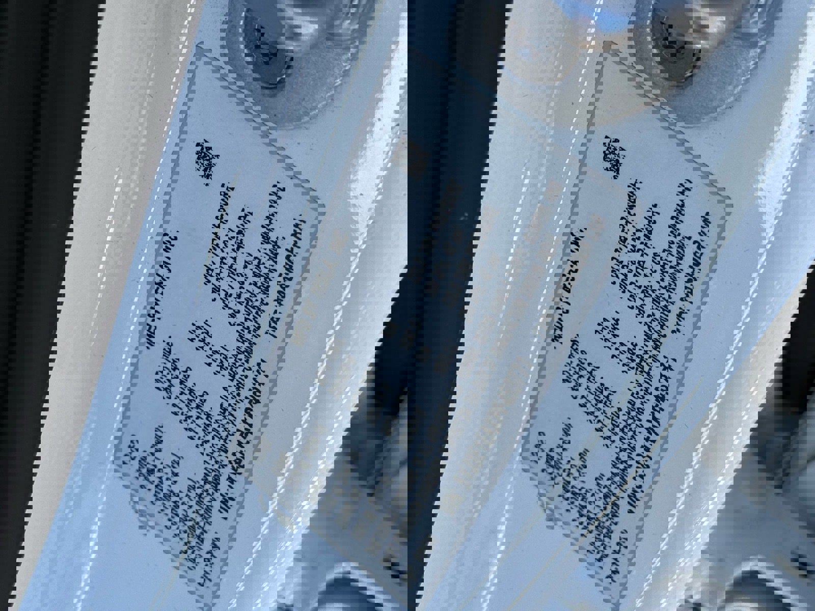 Used 2023 Tesla Model 3 Standard Range image 31