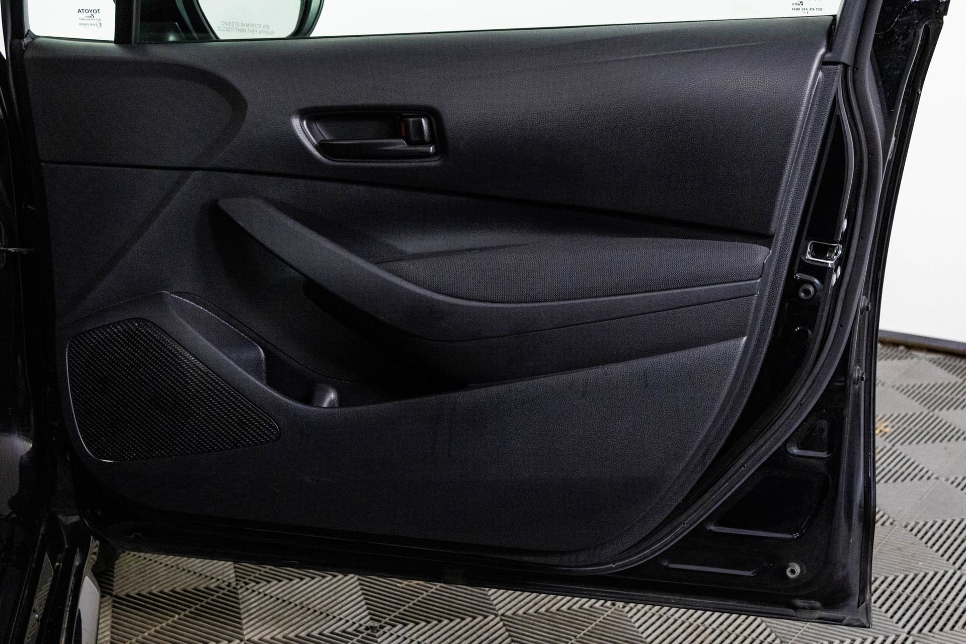 Used 2024 Toyota Corolla LE image 38