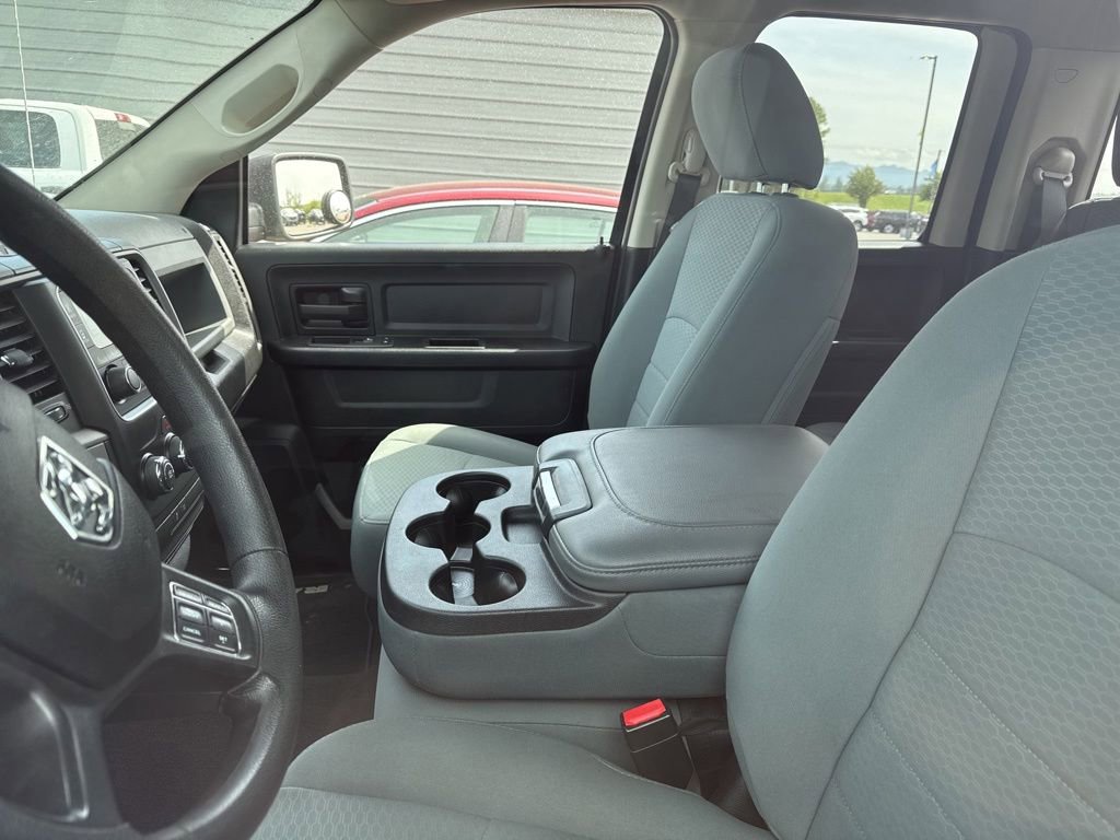 Used 2017 RAM 1500 ST w/ SXT Appearance Group AWD/4WD image 8