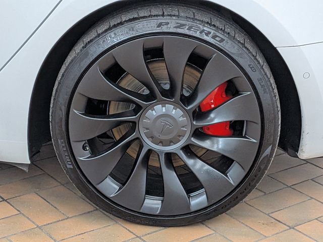 Used 2022 Tesla Model 3 Performance image 11