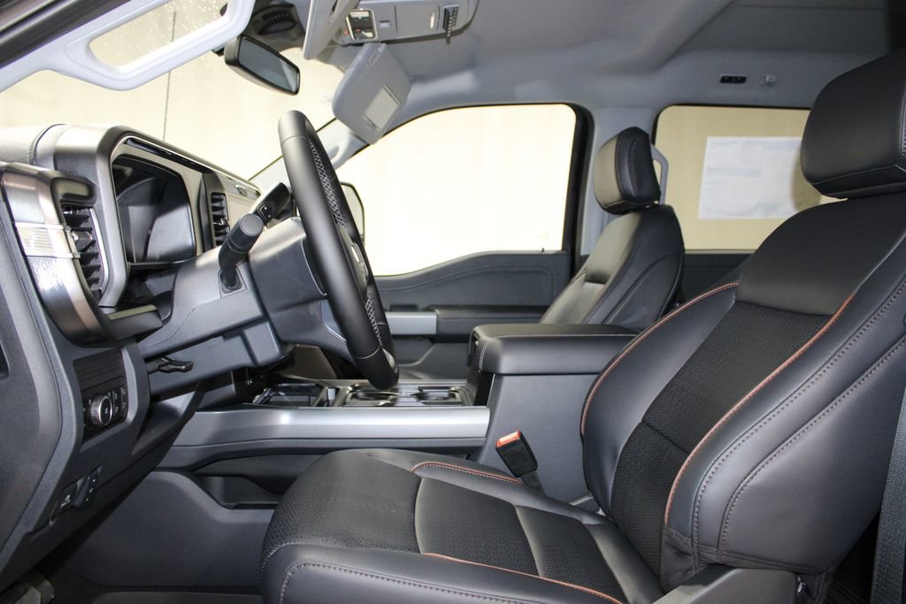 New 2026 Ford F250 Lariat w/ Black Appearance Package image 18