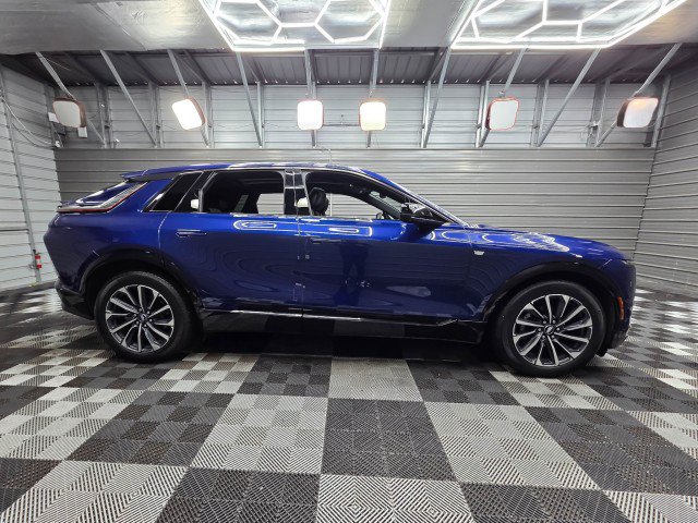 Used 2024 Cadillac Lyriq Sport AWD/4WD image 10