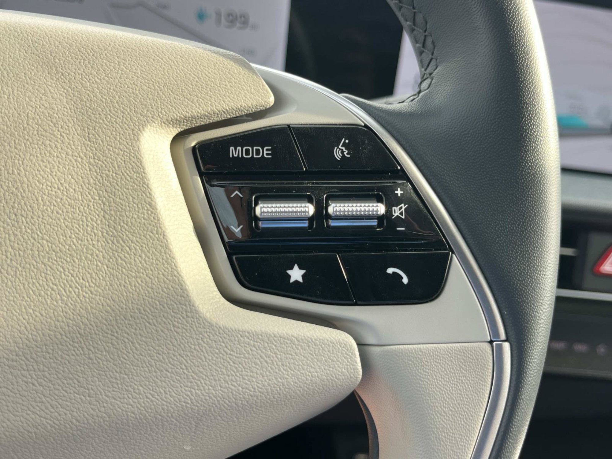 Used 2024 Kia EV6 Wind RWD image 38