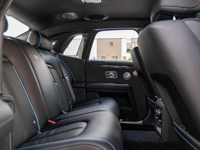 Certified 2022 Rolls-Royce Ghost Black Badge AWD/4WD image 32