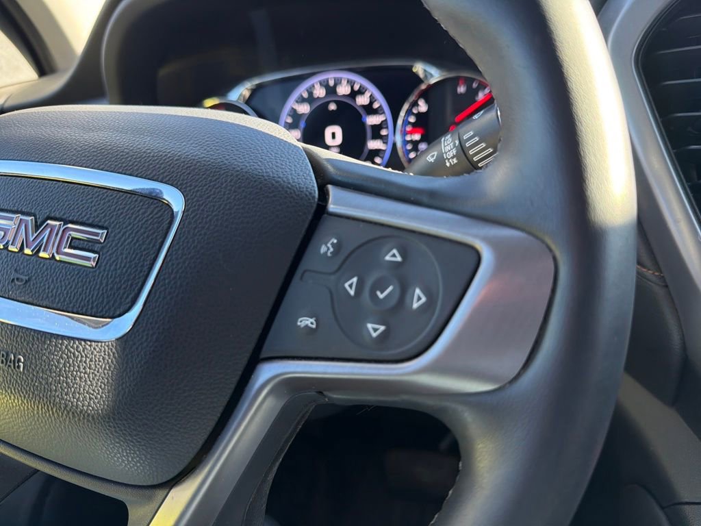 Used 2023 GMC Acadia AT4 w/ Technology Package image 17
