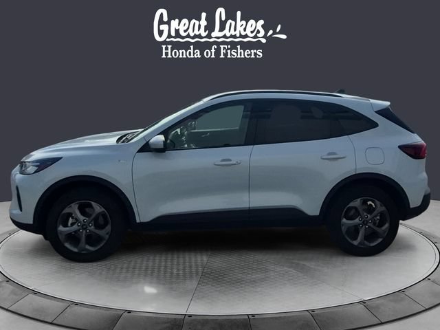 Used 2025 Ford Escape ST-Line Select AWD/4WD image 2