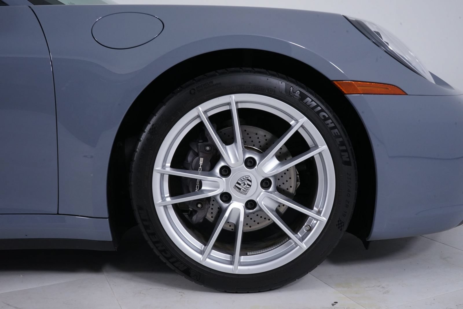 Used 2024 Porsche 911 Carrera RWD image 15