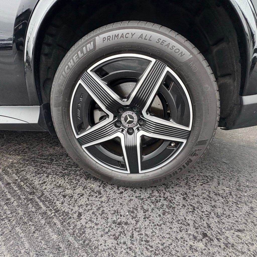 Certified 2025 Mercedes-Benz GLC 300 4MATIC image 9