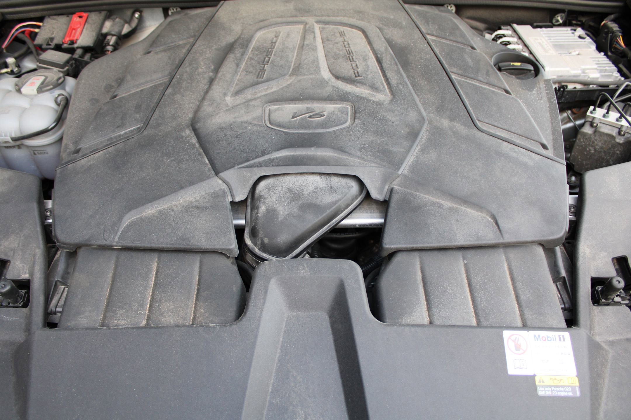 Certified 2024 Porsche Cayenne image 27