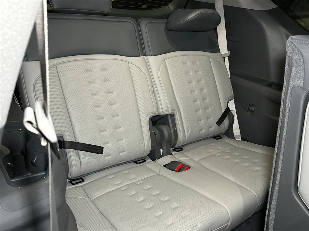 New 2026 Kia EV9 Wind image 16