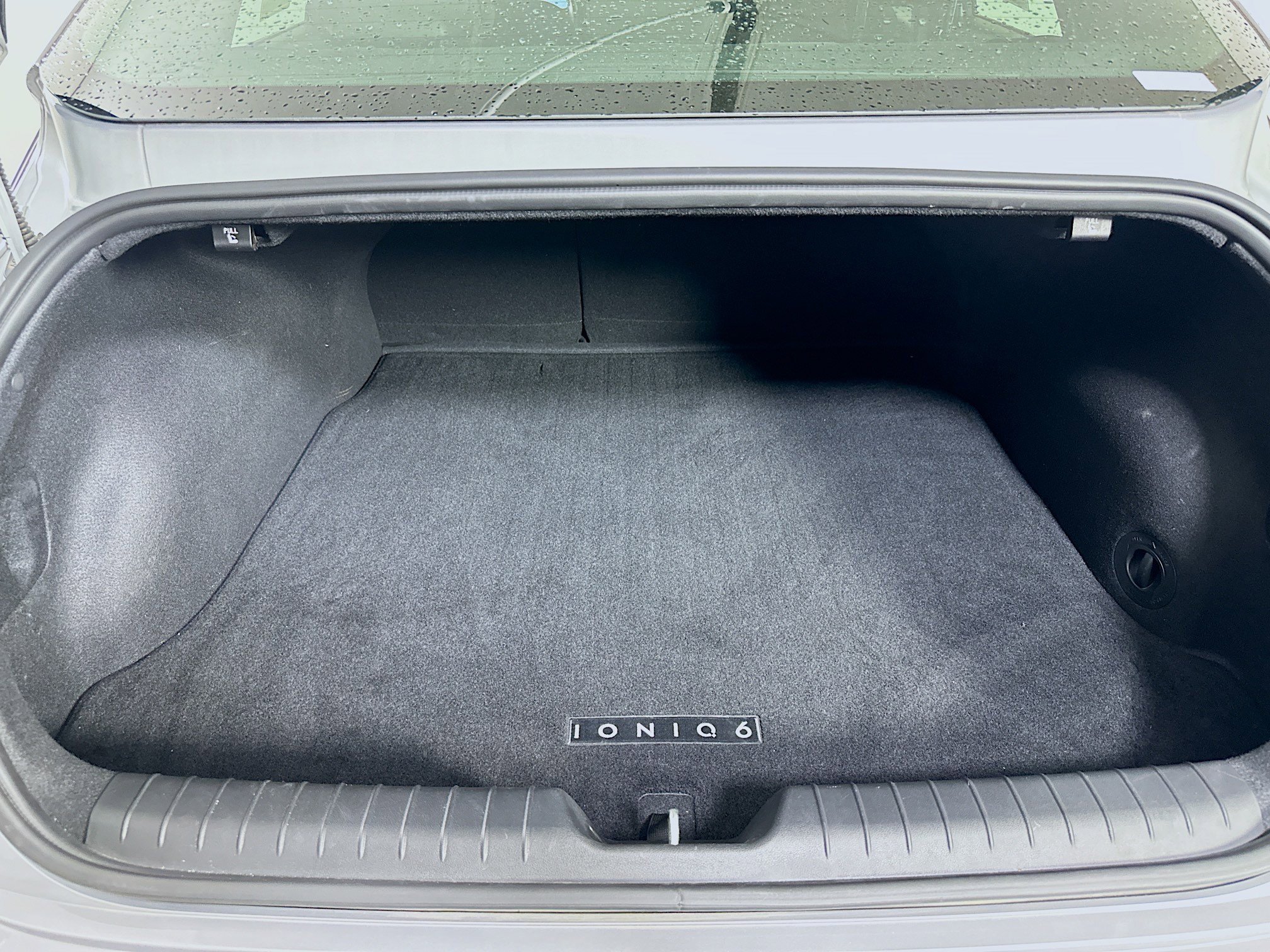 Used 2024 Hyundai Ioniq 6 SE image 27