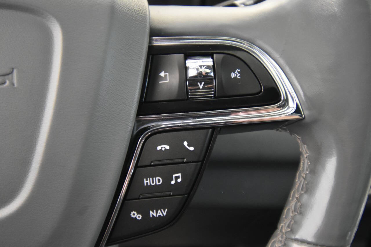 Used 2018 Lincoln Navigator Reserve w/ Technology Package image 31