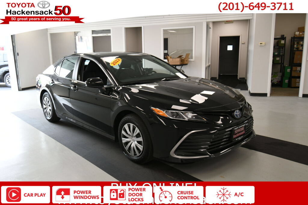 Used 2022 Toyota Camry LE