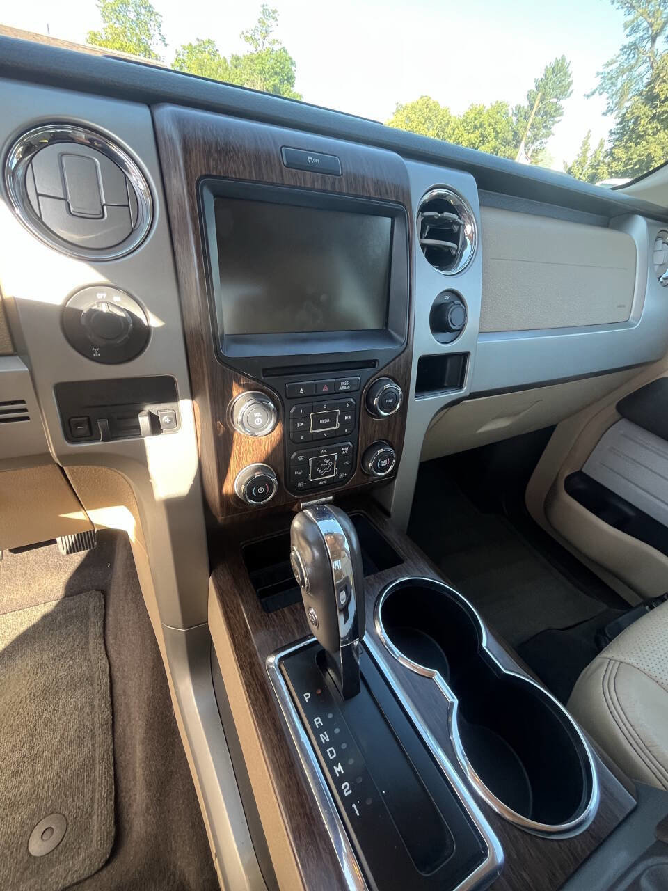 Used 2013 Ford F150 Lariat w/ Lariat Chrome Pkg image 17