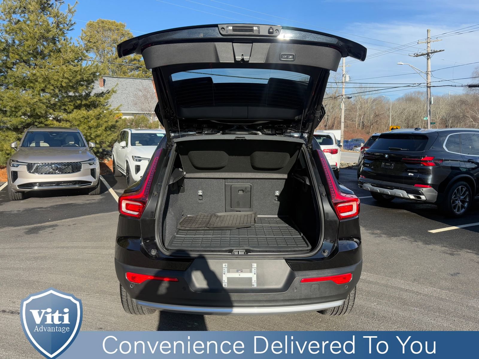 Certified 2025 Volvo XC40 B5 Core w/ Protection Package Premier image 23