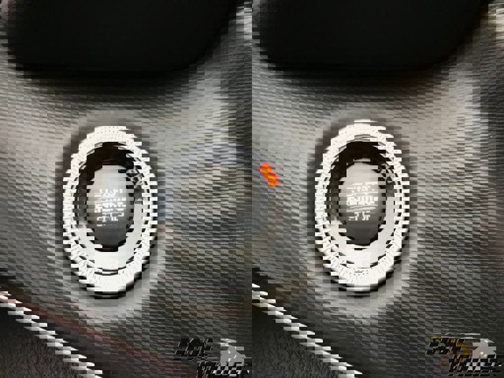 New 2025 Jeep Grand Cherokee L Altitude image 18