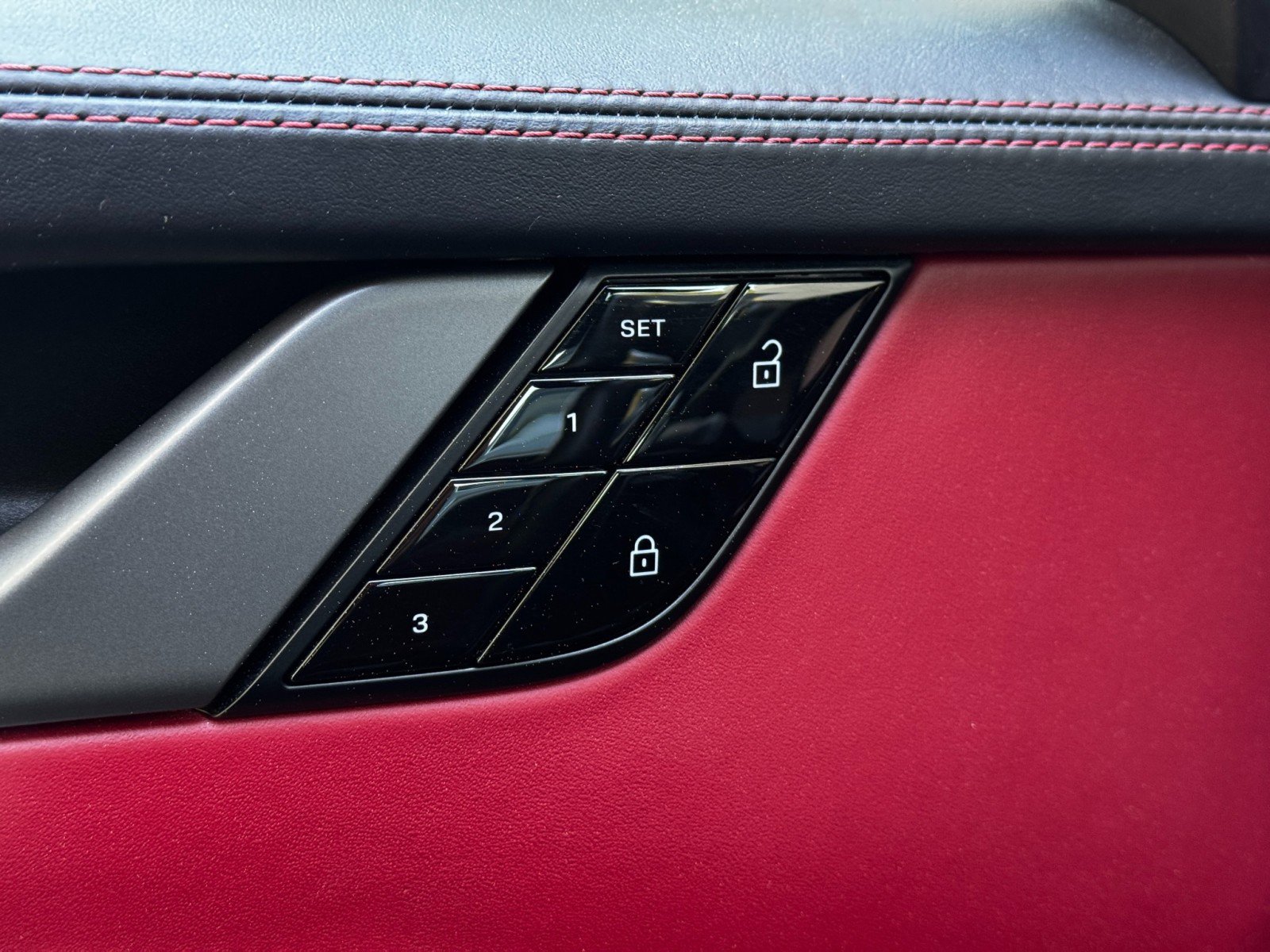 Used 2021 Porsche 911 Targa 4S image 17