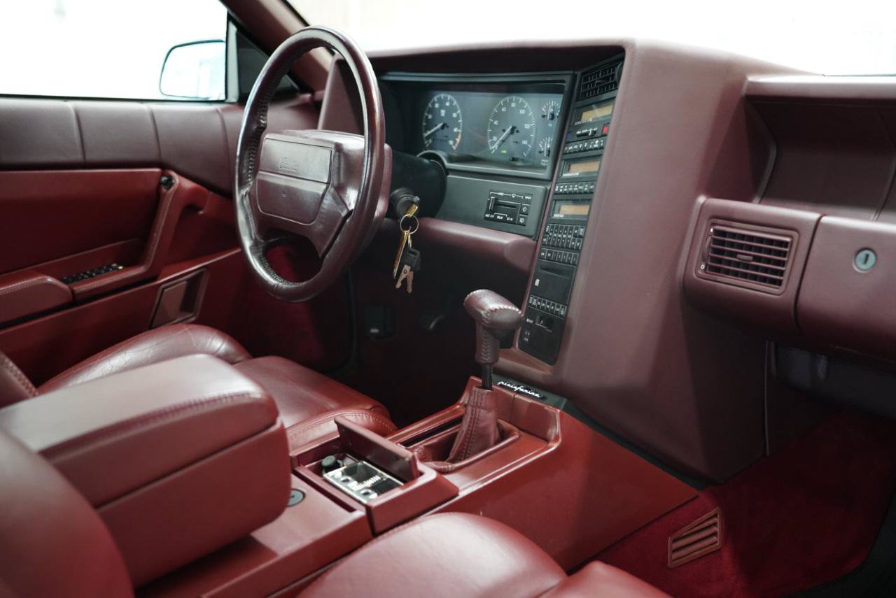 Used 1993 Cadillac Allante FWD image 14