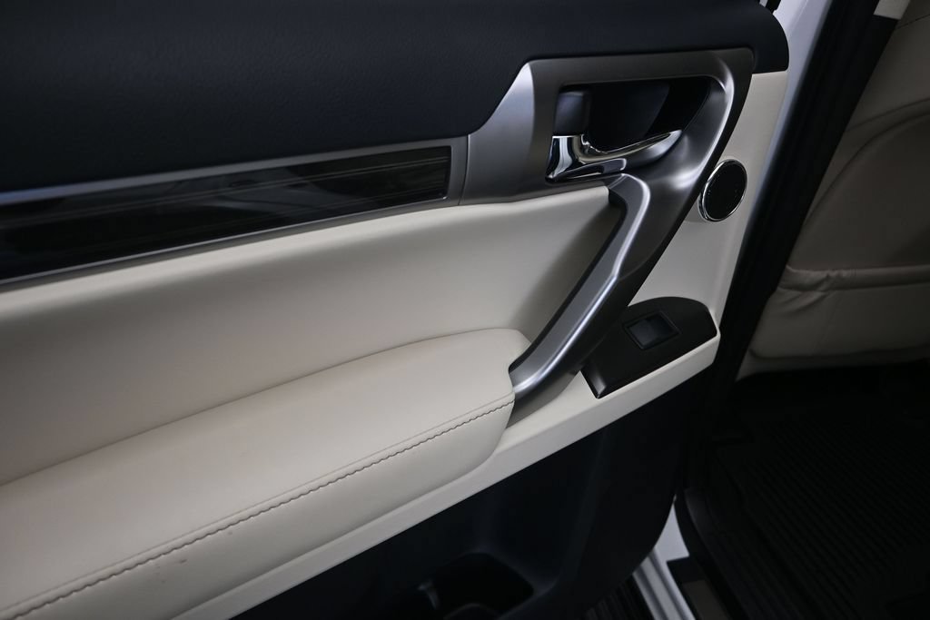 Used 2023 Lexus GX 460 Premium AWD/4WD image 15