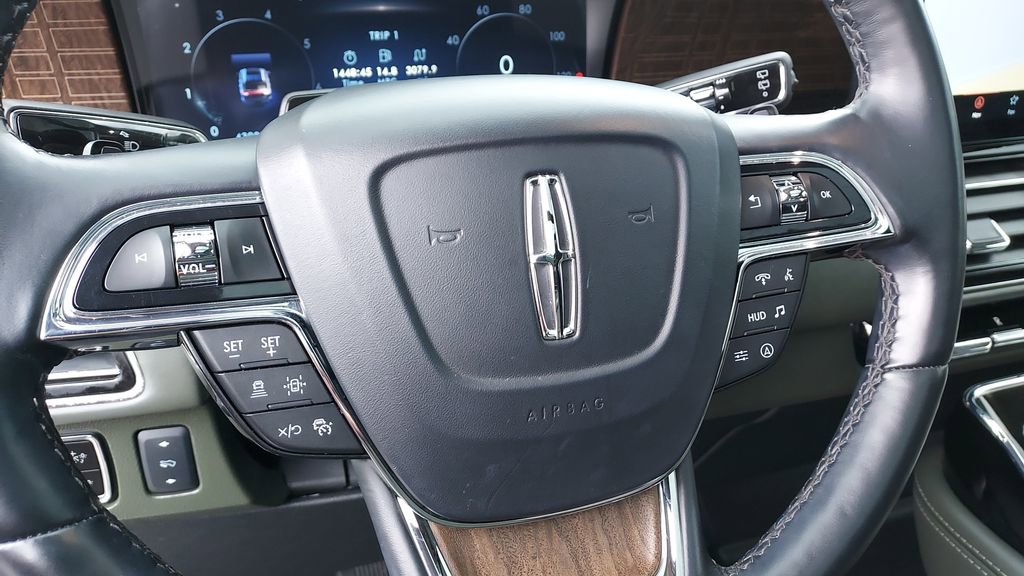 Used 2024 Lincoln Navigator Black Label image 15