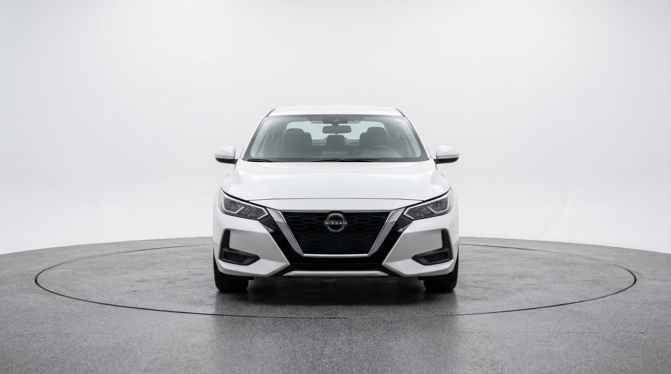 Used 2025 Nissan Sentra SV image 2