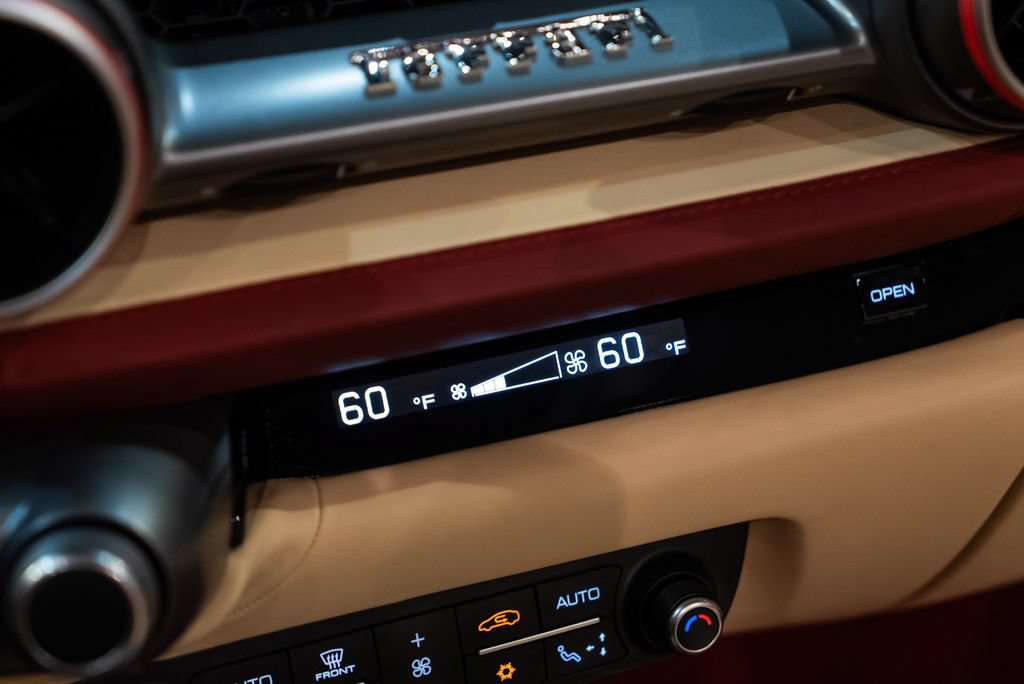 Certified 2022 Ferrari 812 GTS RWD image 35