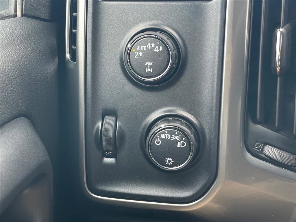 Used 2018 Chevrolet Silverado 1500 LT image 18