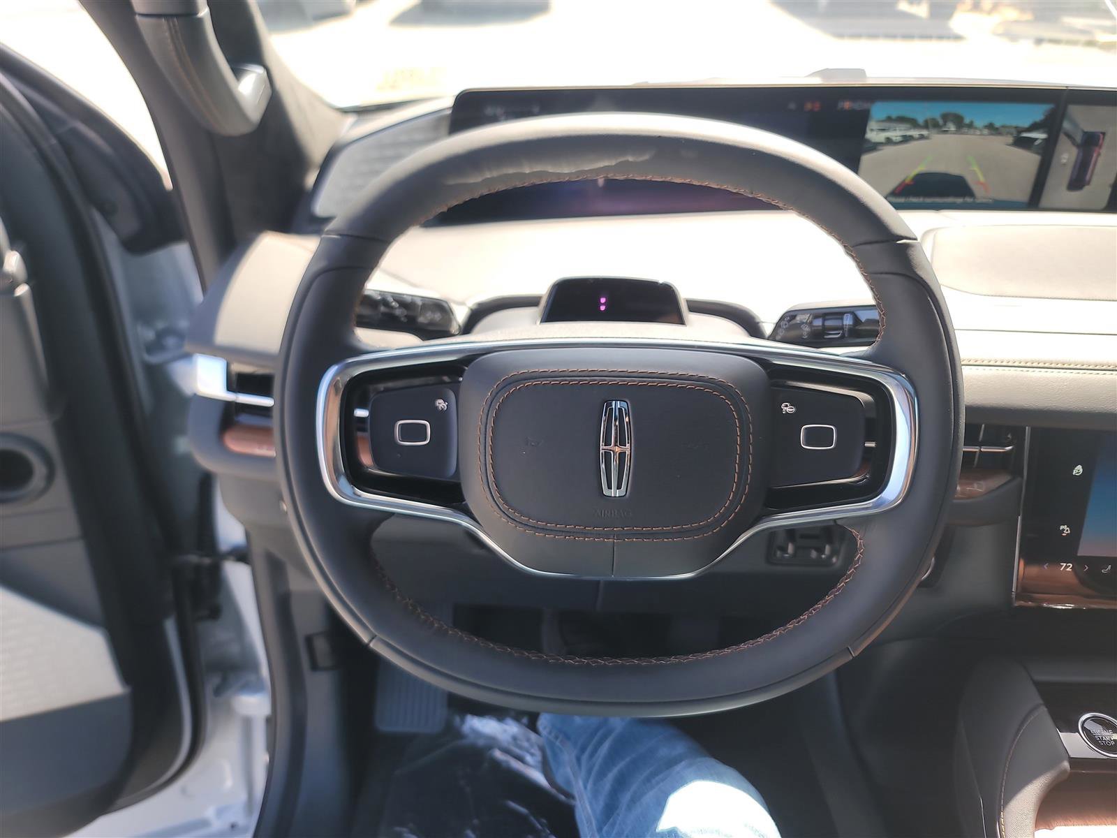 New 2025 Lincoln Navigator L Black Label image 27