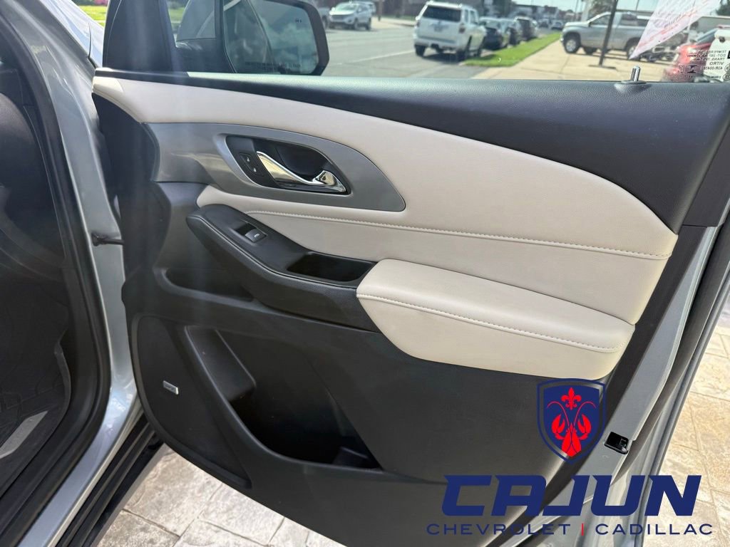 Used 2023 Chevrolet Traverse LT w/ LT Premium Package image 30