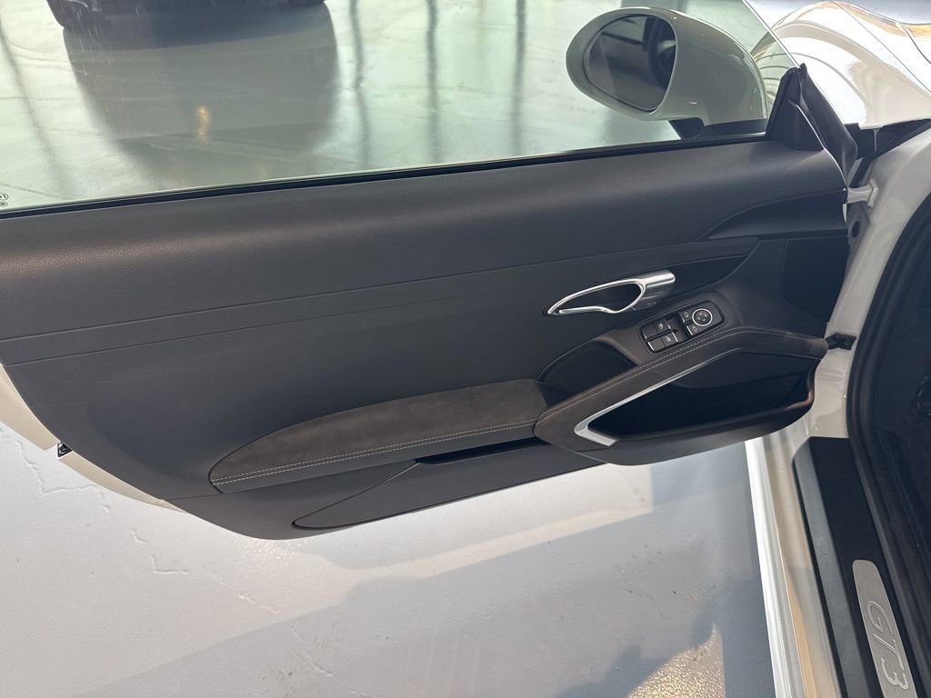 Used 2018 Porsche 911 GT3 image 26