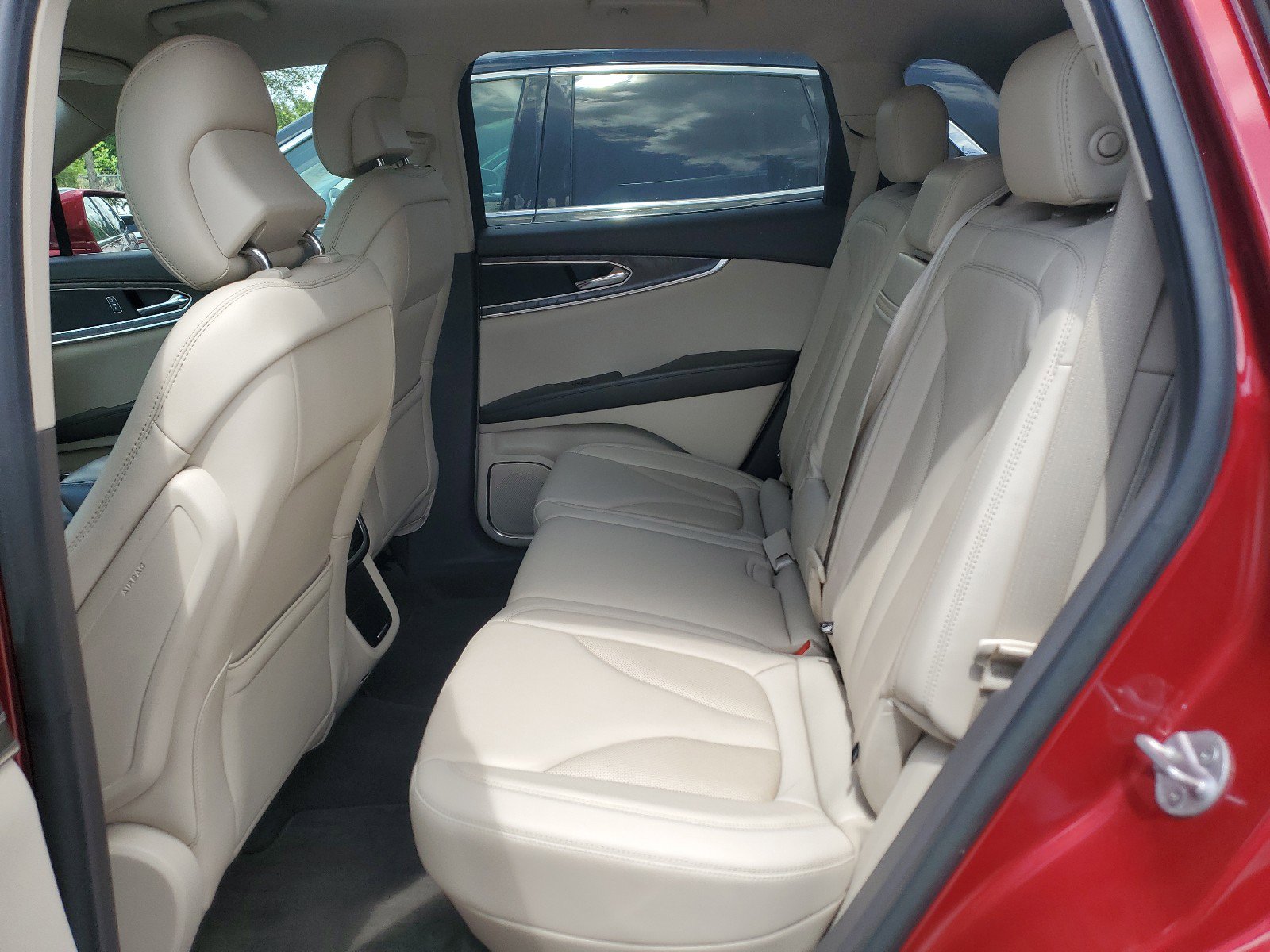 Certified 2019 Lincoln Nautilus Select image 6