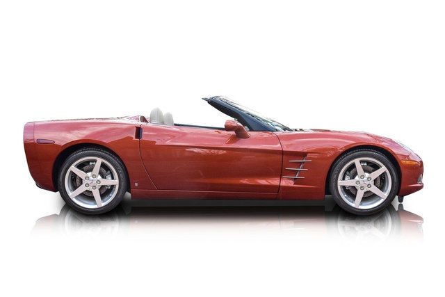 Used 2006 Chevrolet Corvette Convertible w/ Preferred Equipment Group image 2