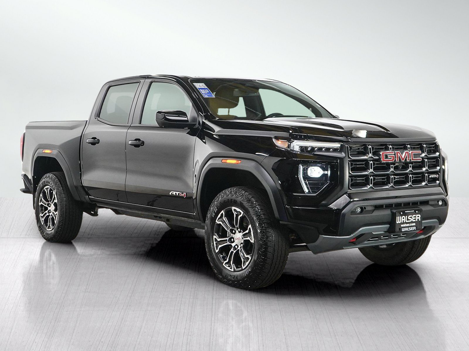 Used 2024 GMC Canyon AT4 w/ Technology Package AWD/4WD image 7