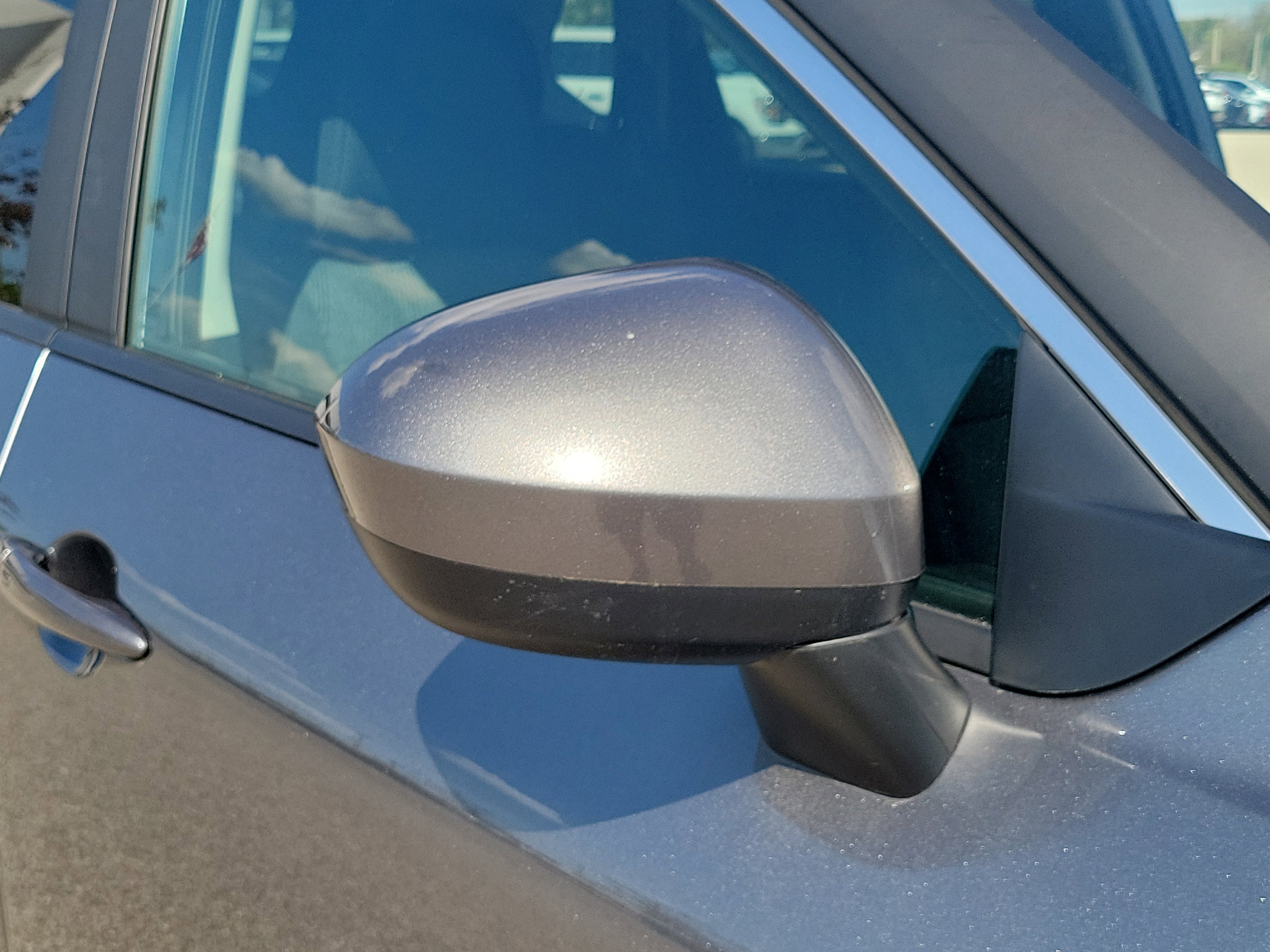 Used 2024 Nissan Rogue SV image 8