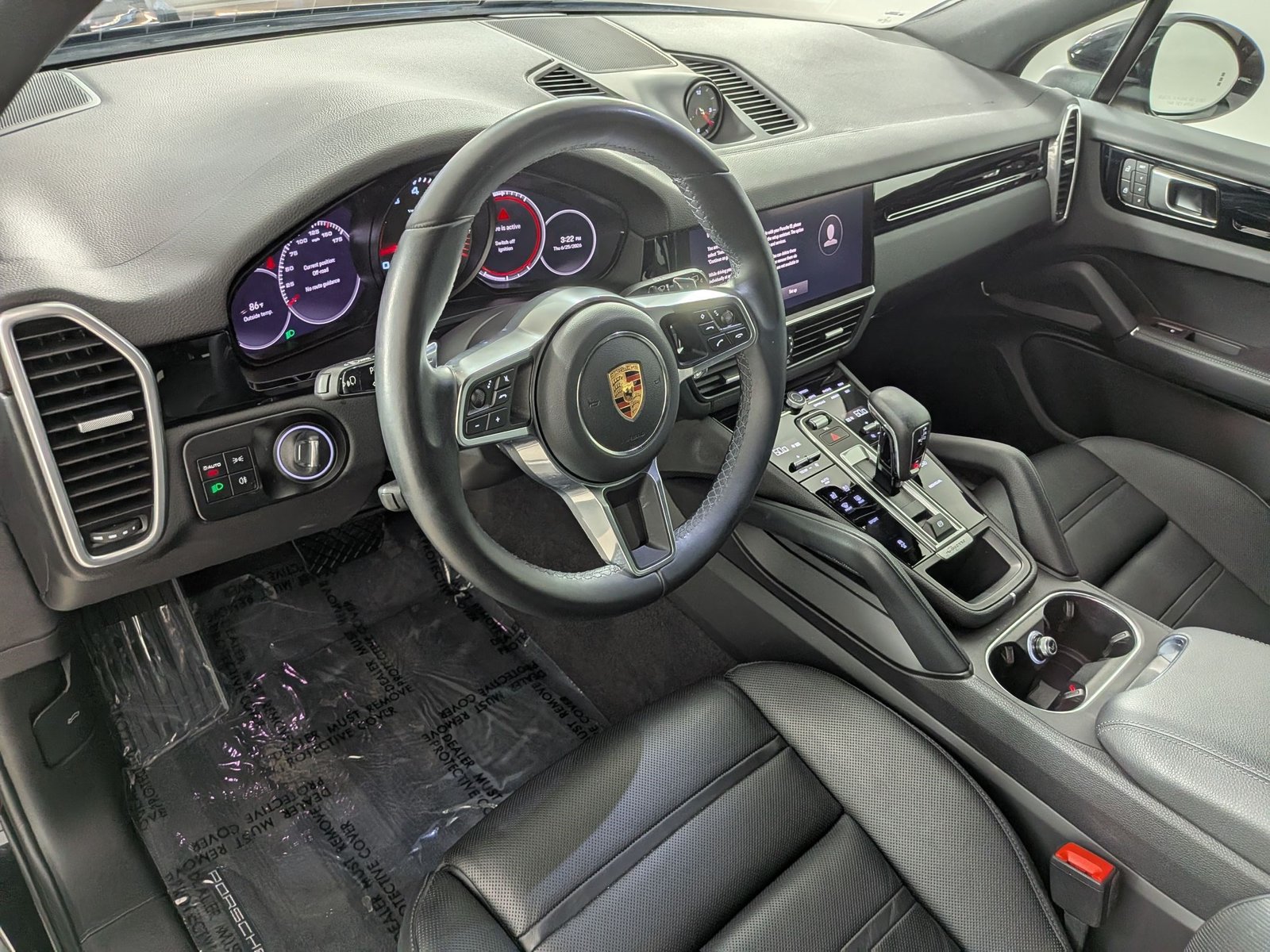 Certified 2023 Porsche Cayenne Platinum Edition AWD/4WD image 4